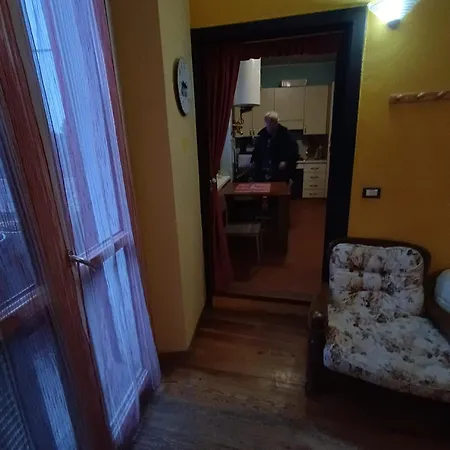 Apartment Gallina Shoniska Sesto Calende